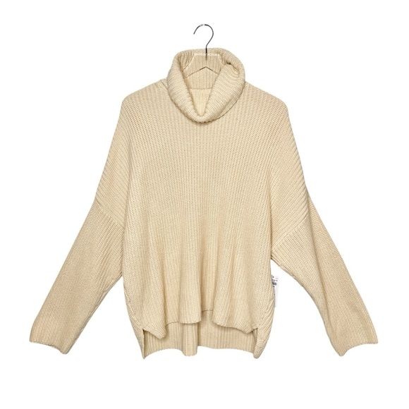 Abercrombie & Fitch Sweaters - NEW Abercrombie & Fitch Women’s Cream Chunky Turtleneck Sweaters Sz 2X